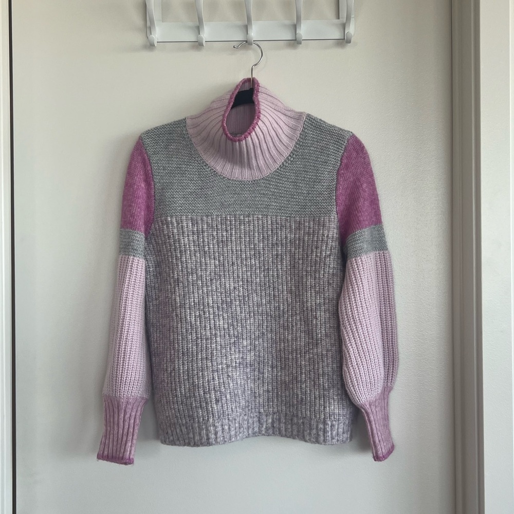 Splendid Anthropologie Sweather Pink Grey Purple Size Small NWOT